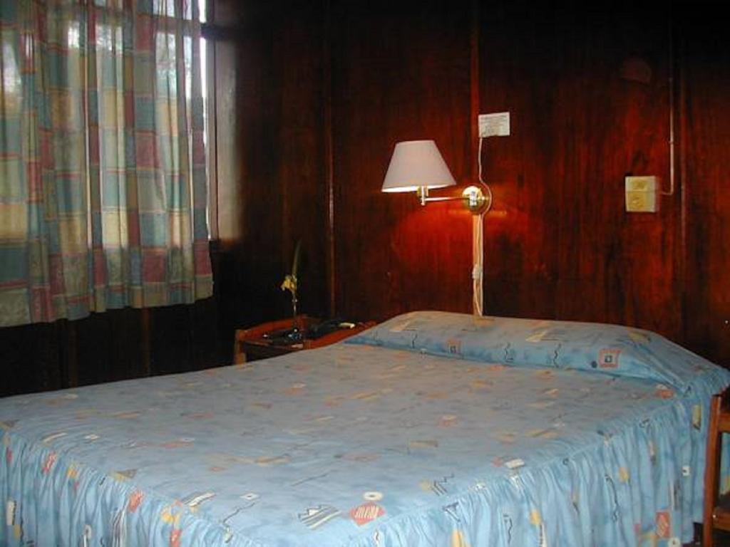 Hotel Don Carlos Puerto Maldonado Quarto foto